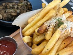 -J's Cafe Lab