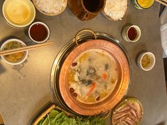 -阿婆情腊排骨火锅·野生菌季(古城旗舰店)