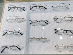 -无界眼镜MaxLess(滨江星光大道店)