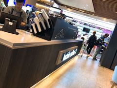 -luckincoffee瑞幸咖啡(香港名店街店)