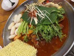 -喇喇排骨火锅·传统韩式脊骨汤(望京西园总店)