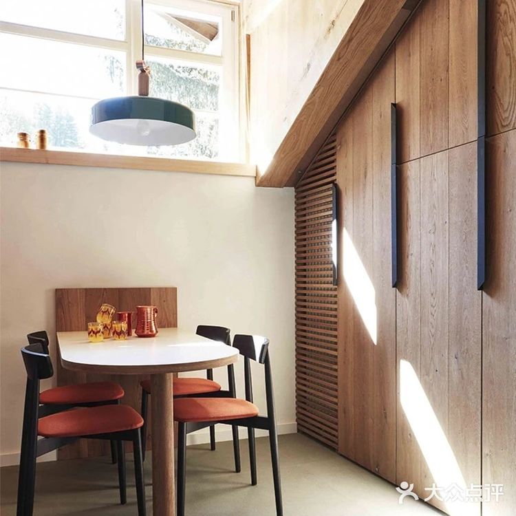 舒适的环境，温暖的色调☀️