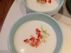 果粒手工杏仁豆腐-玲珑·新粤菜(安华汇店)