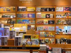 -西西弗书店&矢量咖啡(凯德晶萃广场店)