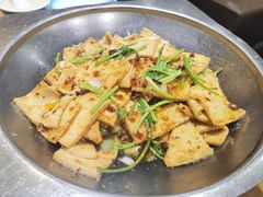 干锅千页豆腐-晚归月亮湾私家菜(临邑路店)