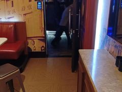 -骑士KTV(红谷滩万达店)