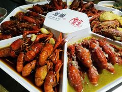 -龙巢盱眙龙虾·牛蛙·烧烤宵夜(八卦岭店)