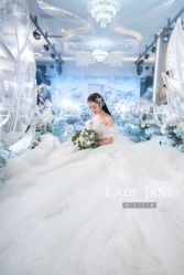 -Lady  Jane高端婚纱礼服馆