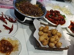 -辣小妮de川菜馆(红旗Mall店)