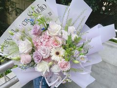 -花邻FloweringLife花艺气球派对(武康大楼店)