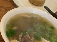 -清真吴记门钉肉饼·喜多利