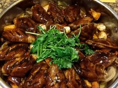 -黄记煌三汁焖锅(荣盛国际店)
