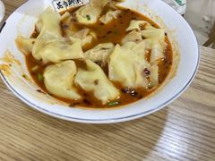 红油抄手-花市豌杂面(民生路店)