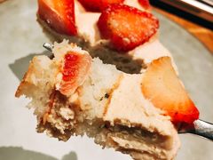 草莓椰子蛋糕-Wagas沃歌斯(大学路店)