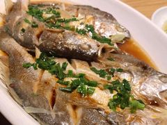 油泼黄花鱼-吕氏疙瘩汤·新鲁菜(潍坊银座店)