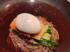 -唯成•韩国炭火烤肉 유성고기