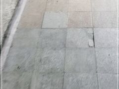 -独食火锅·半米屋台(直营总店)