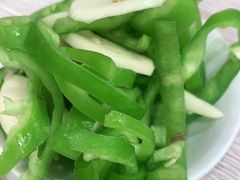 辣椒圈蒜片-平山城鑫烧烤(建国楼店)