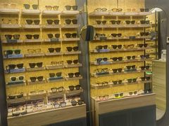 -MUJOSH木九十眼镜(月星环球港B1店)
