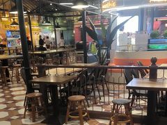 -大食代美食广场(上海中心店)