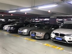 -大众空港宾馆·停车场