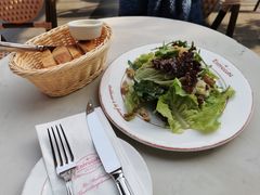 田园蔬菜核桃沙律配芥末油醋汁-Entrecôte 法国牛扒馆(保利·时光里店)