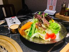 -山川小町·极番烧肉(新地假日广场店)