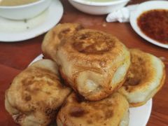 -宝瑞门钉肉饼店