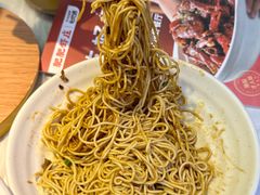 -肥肥虾庄·金牌油焖大虾(沙湖店)