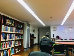 -上海市静安区图书馆(新闸路馆)