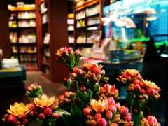 -西西弗书店&矢量咖啡(凯德晶萃广场店)