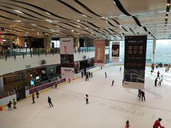 -冰纷万象滑冰场(沈阳万象城店)