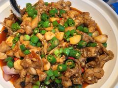 干锅紫苏牛蛙-凤凰湘语·湘粤鲜融(浦东旗舰店)