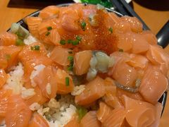 三文鱼火山丼-魔丼屋(日月光店)