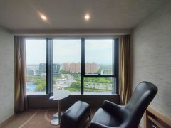 -上海虹桥西郊假日酒店