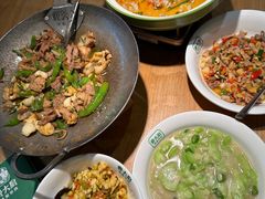 -费大厨辣椒炒肉(万家丽一店)