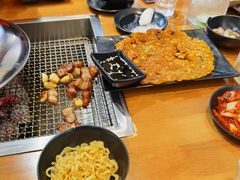 辛拉面-肉甲韩国木炭烤肉(新壹街1店)
