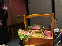 -山川小町·极番烧肉(新地假日广场店)