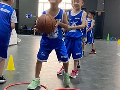 -东方启明星篮球培训(击掌校区)