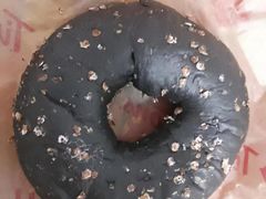 黑芝麻贝果-Tims天好咖啡·贝果(东方广场店)