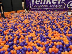 -Tenker Club弹刻极限主题公园 · 蹦床 · 团建 · 生日派对(大关店)
