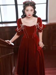 -衣贝姿婚纱礼服馆