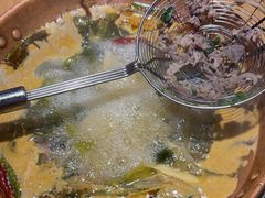 -洱火云南酸菜牛肉火锅(石景山当代商城店)