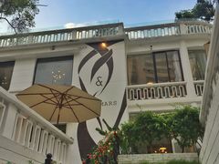 -Mark&Mars Restaurant