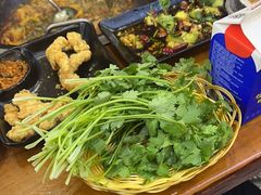 -曹丞相·地锅鸡·地锅鱼(武林店)