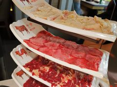 -左庭右院鲜牛肉火锅(浦江欢乐颂店)