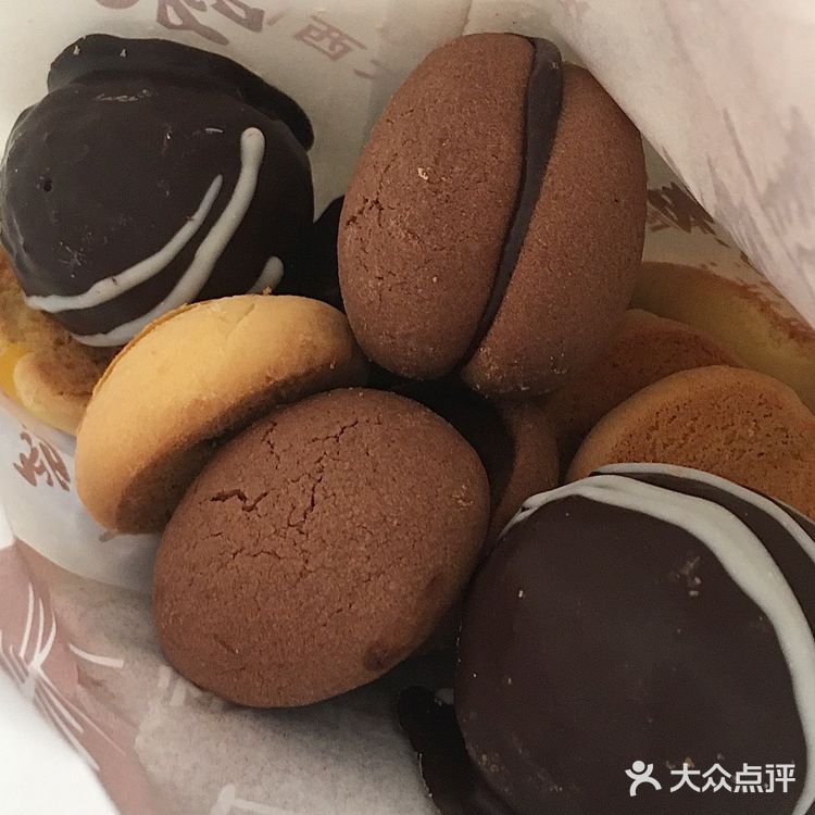 瞎吃合集[调皮]｜疯狂踩雷de12月份de外卖&小零嘴&饭们 