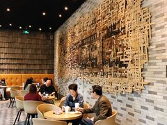 用餐区-星巴克臻选(湖滨道店)