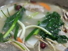 -姚记抚仙湖石锅鱼庄
