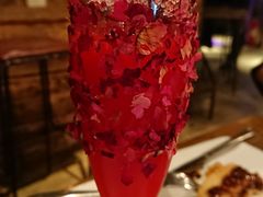 烈焰红唇-胡桃里音乐酒馆(环亚凯瑟琳广场店)